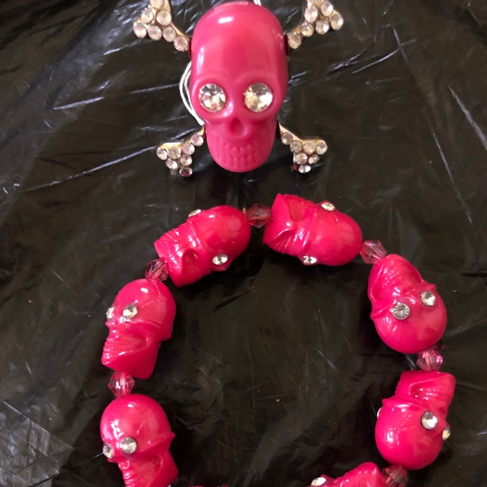 Halloween pink skull ring + bracelet rhinestone and pink skulls gothic fun